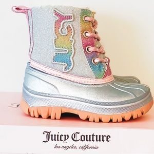 Juicy Couture Lil Quinto Drive Toddler Silver & Rainbow Glitter Snow Duck Boots